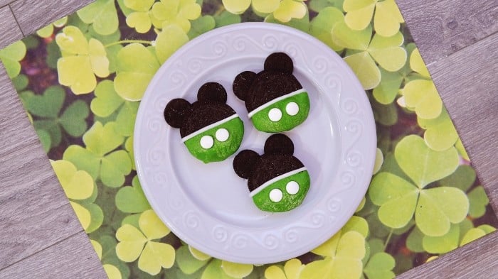 How to Make St. Patricks Day Mickey Oreos