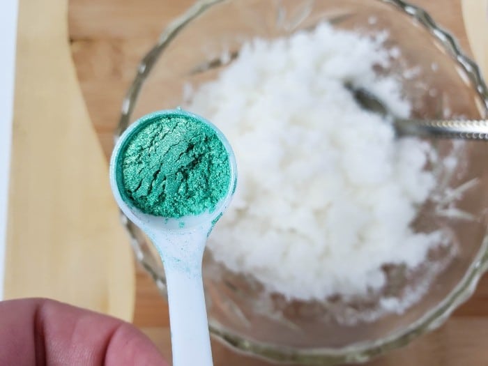 green mica powder