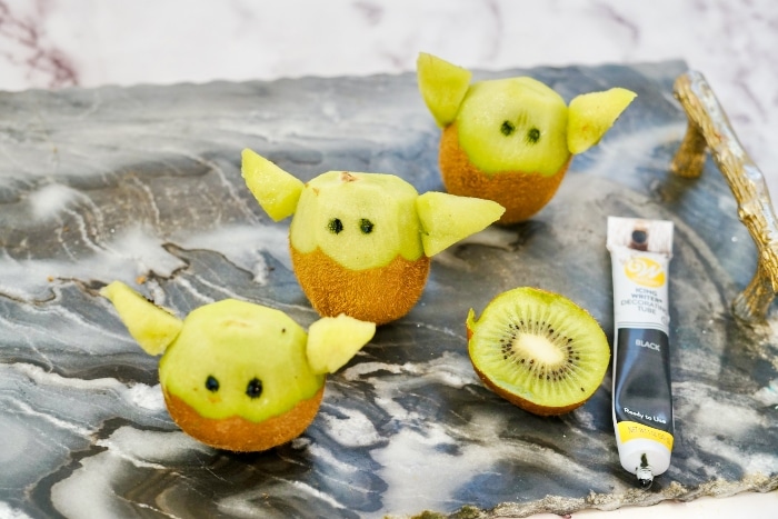 Baby Yoda Snack Process 4