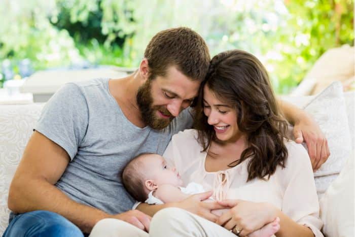 Ways To Keep Your Relationship Strong After Having a Baby
