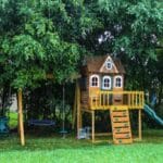 The Dos and Don’ts of Kids’ Backyard Playsets