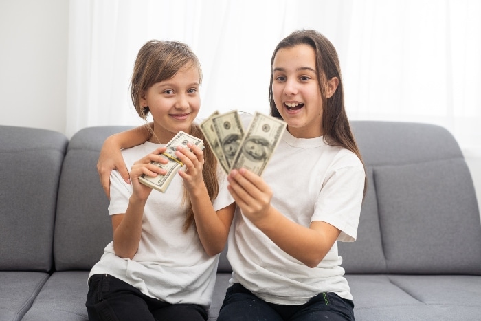 How To Teach Your Kids About Financial Responsibility