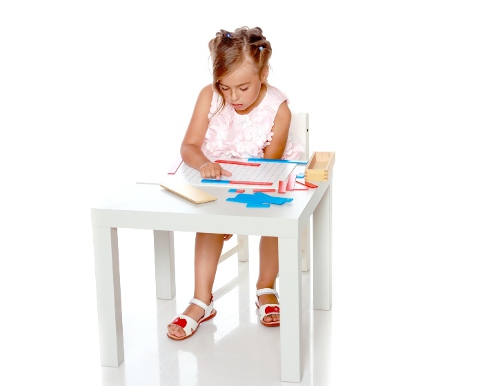 Montessori vs Daycare Approach: What is the Real Difference