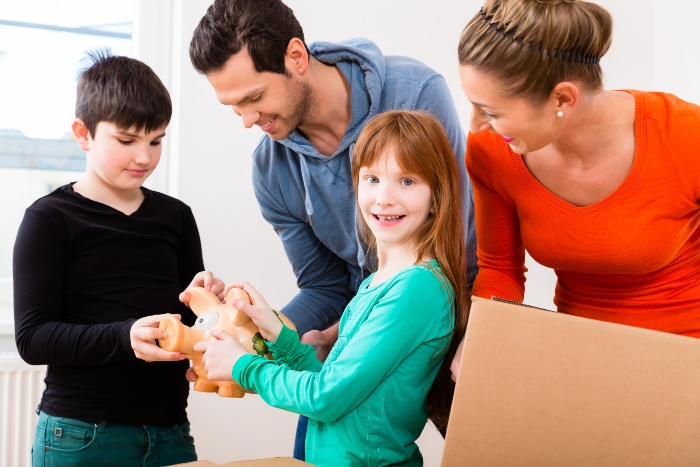 Helping Kids Adjust After Moving to a New Home