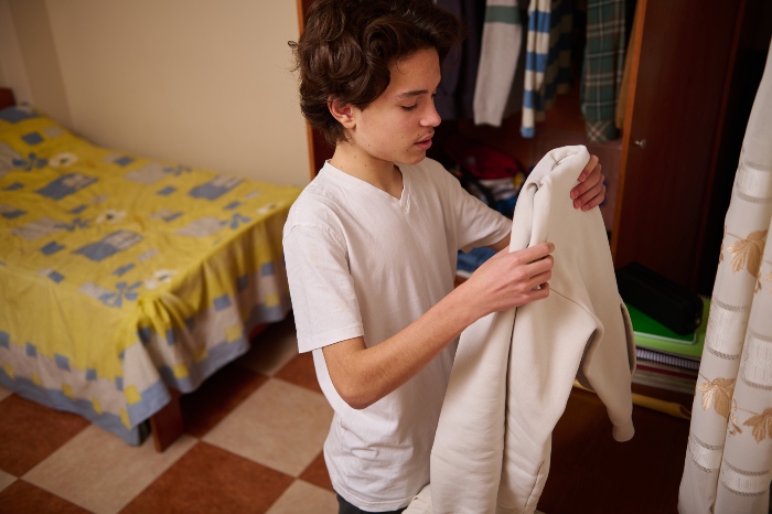 How to Organize Kids Closets