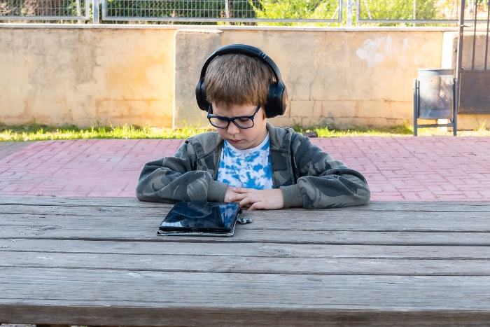 What are the Best Audiobooks for Elementary Kids